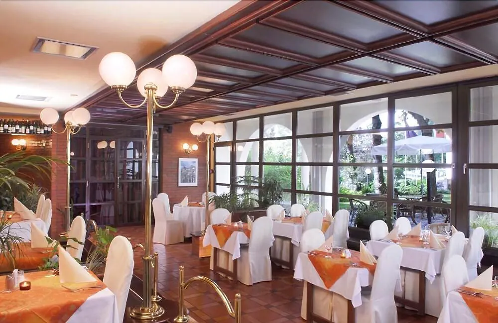 Hotel Na Zamecku Praga