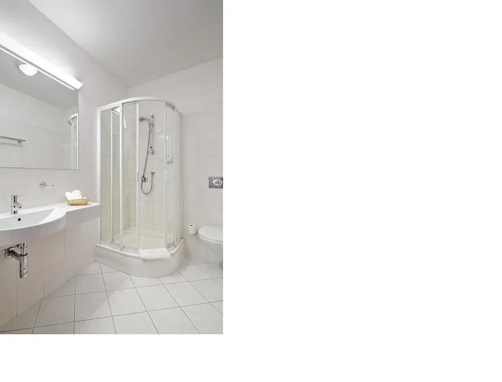 Hotel Na Zamecku Praga